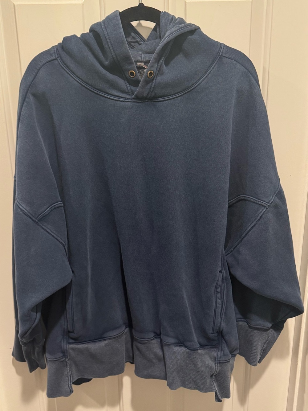 FP Movement Navy Pullover Hoodie Sweatshirt Size L